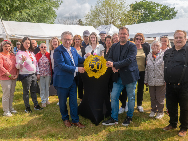 Buurtcentrum De Garve viert 50-jarig bestaan met tuinfeest